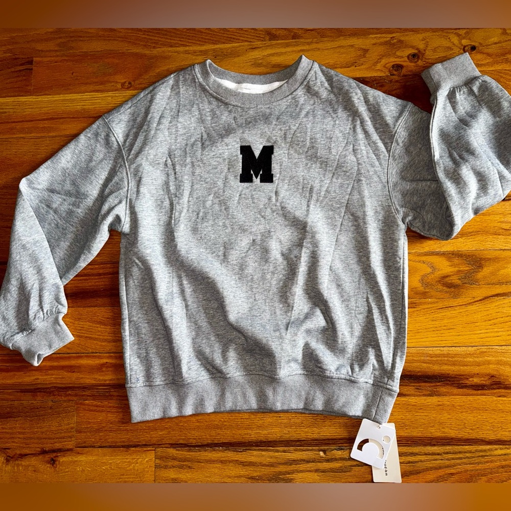 Commense Minimalist Sweatshirt- Medium - Picture 4 of 9